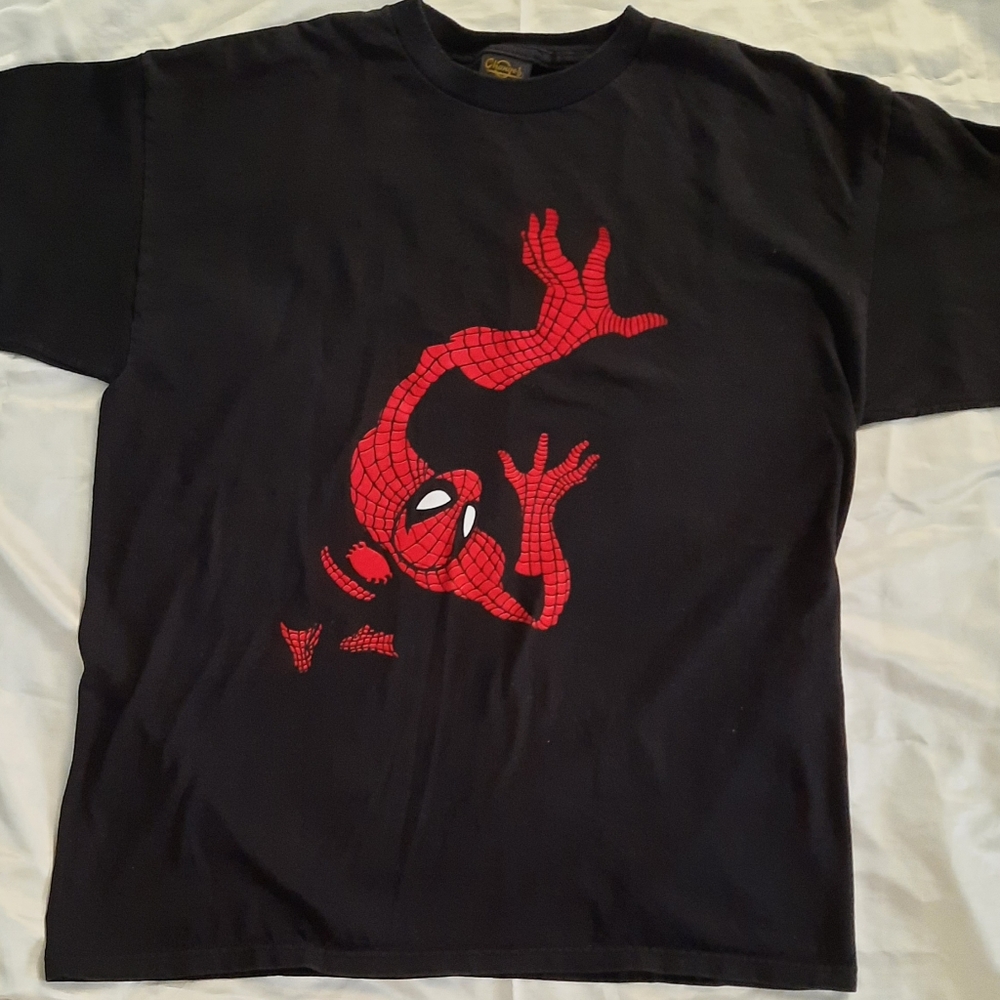 Spiderman- Men's Black T-Shirt, Changes Tag, Felt Design, Single Stitch- Size XL